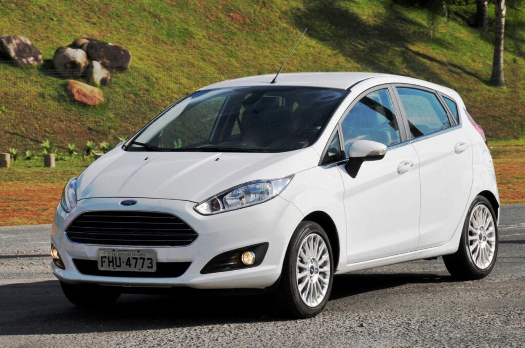 10 carros seminovos mais vendidos na instacarro em julho de 2024 - New Fiesta Hatch 2016
