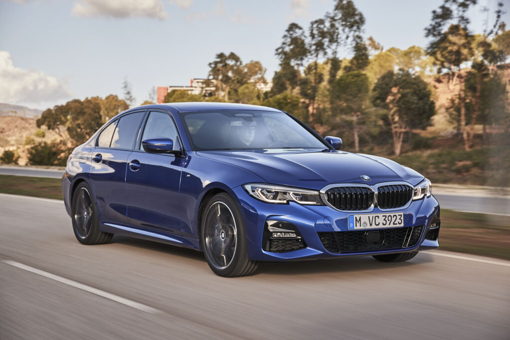 BMW Serie 3 - BMW 320 M SPORT azul de frente