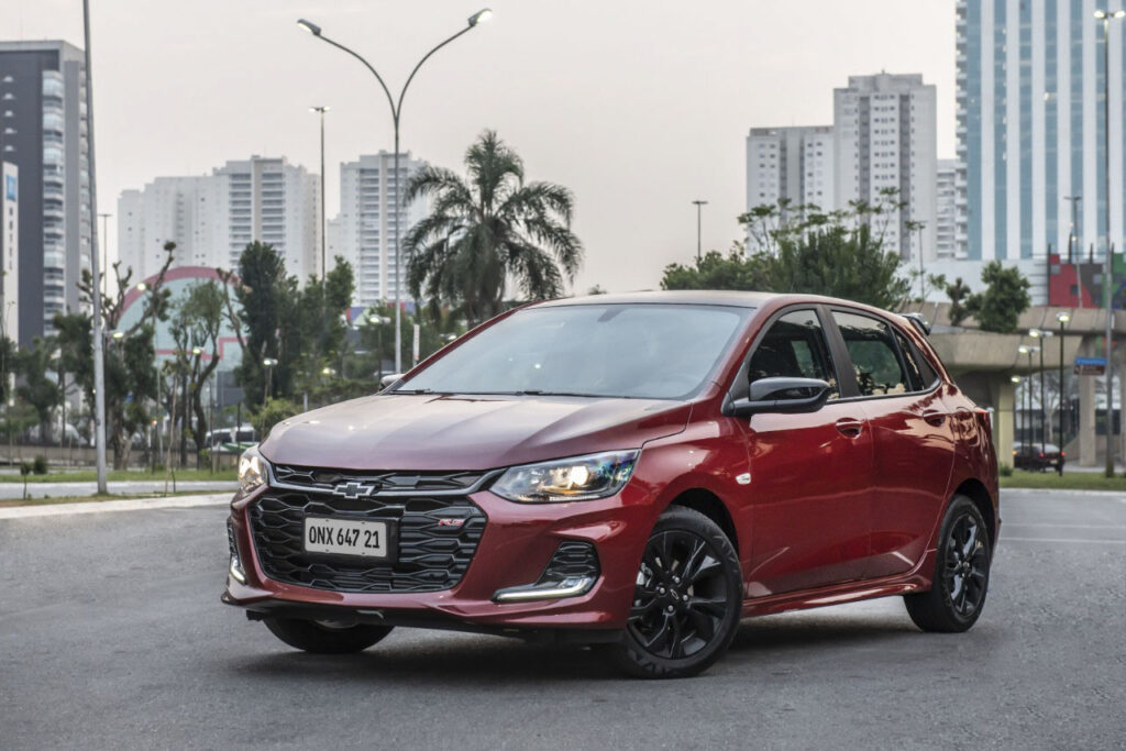 carros mais economicos Onix-RS