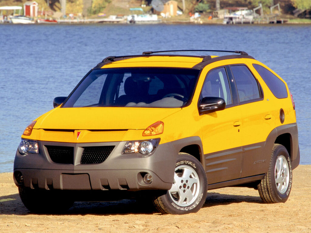 Conheça os 10 carros mais feios da história 4 Pontiac Aztec- carros mais feios