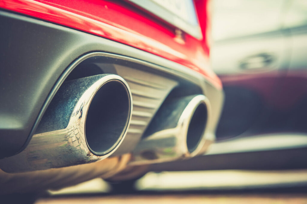 Escapamento esportivo: posso usar no meu carro? 3 escapamento esportivo