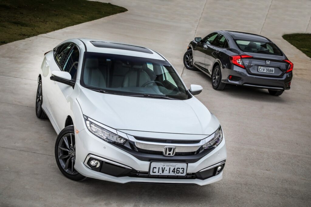 Ainda vale a pena comprar um Honda Civic? 6 honda_civic_touring_sedan_92