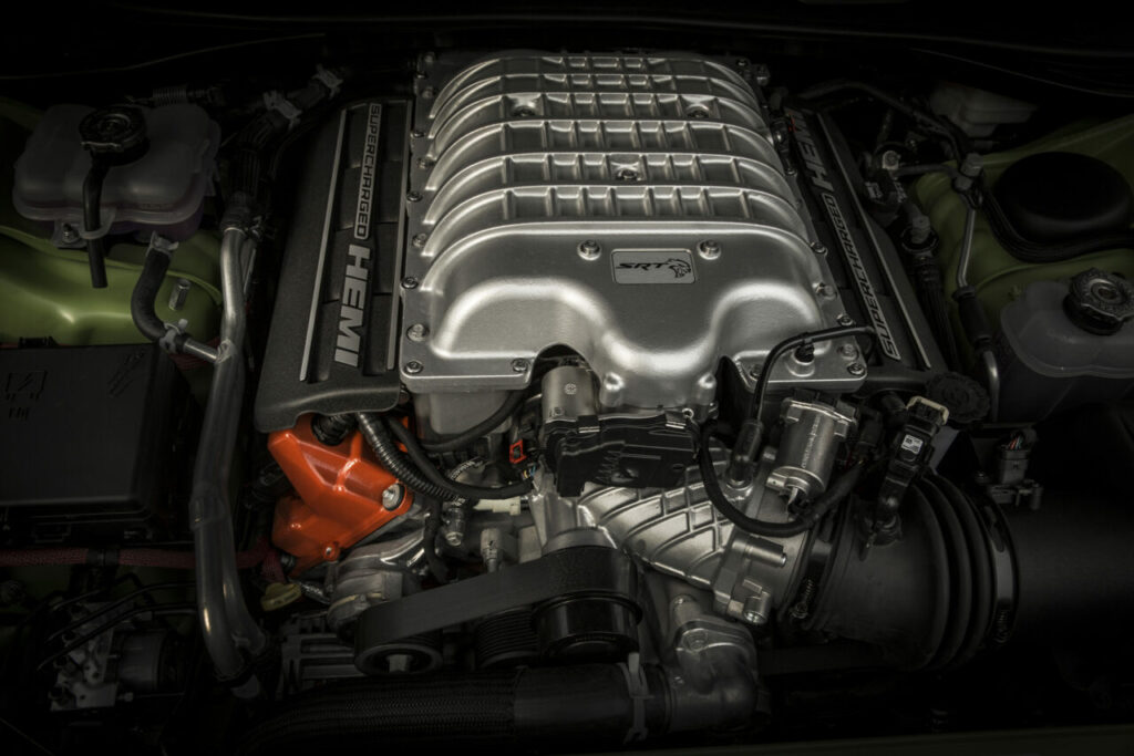 dodge v8 hellcat