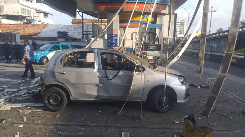 carro gnv explodiu posto de gasolina