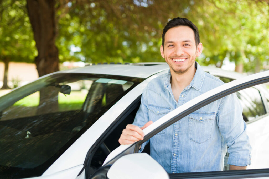 Como funciona o serviço de carro compartilhado? 4 carro compartilhado