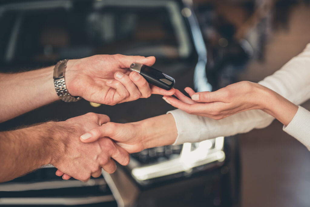 anúncio de carro - Vender o carro para pagar dívidas