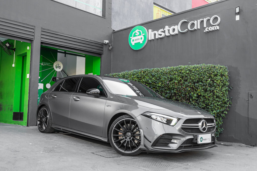 Mercedes-AMG A 35 5Matic cinza