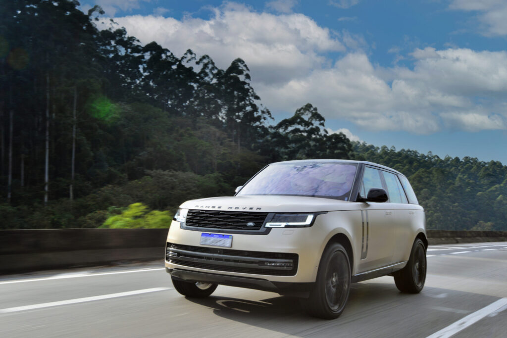 Novo Range Rover chega ao Brasil a partir de R$1,1 milhão 6 20. Novo Range Rover ffreixosa scaled 1