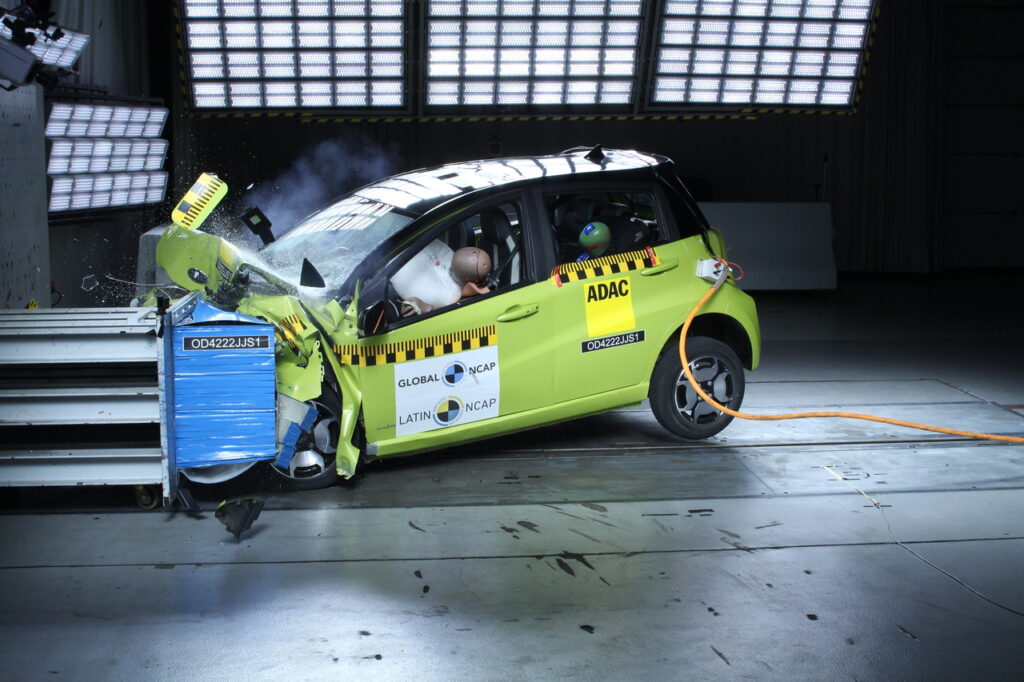 JAC e-JS1 teste de segurança Latin NCAP