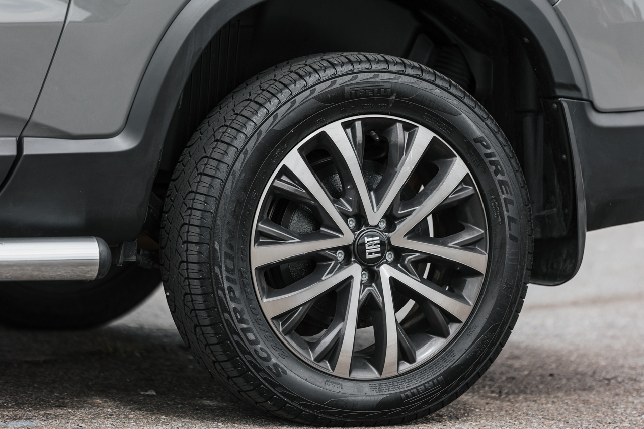 roda traseira da Fiat Toro Ranch Diesel 4x4 2023