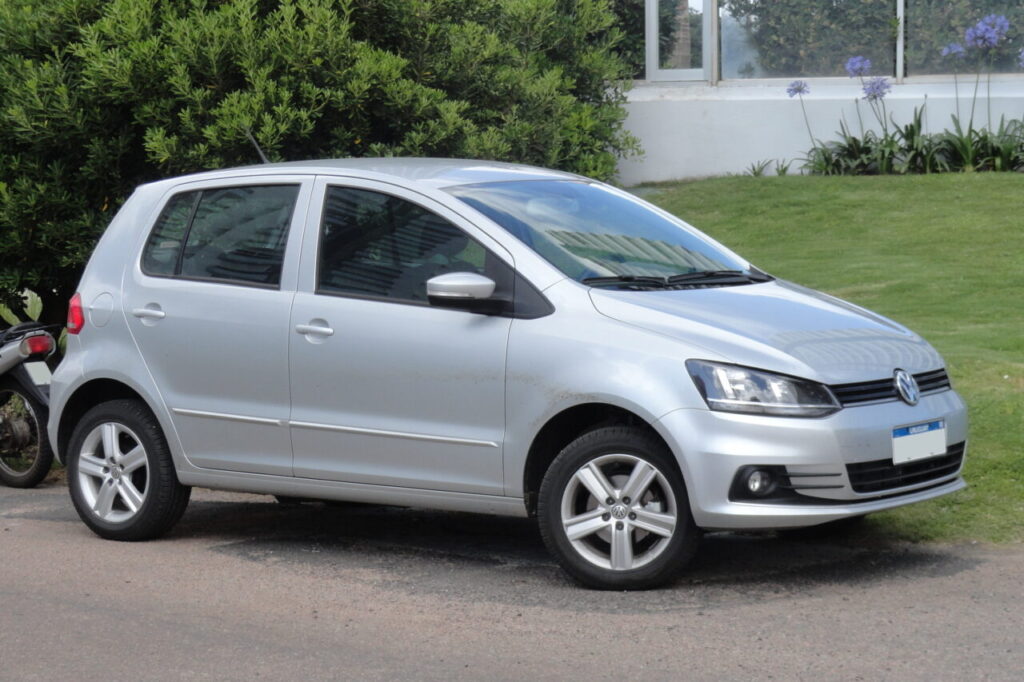 VW Fox carros sucesso anos 2000