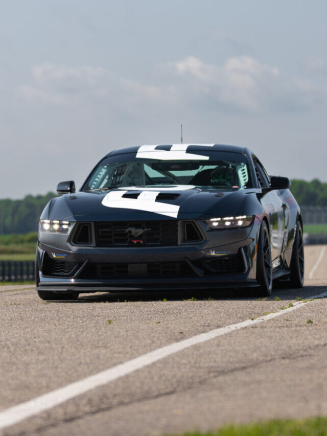 Ford Mustang Dark Horse R 2024