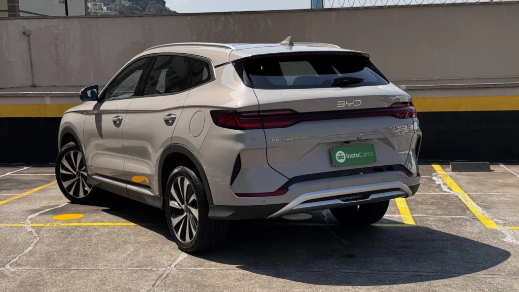 Traseira do BYD Song Plus Premium