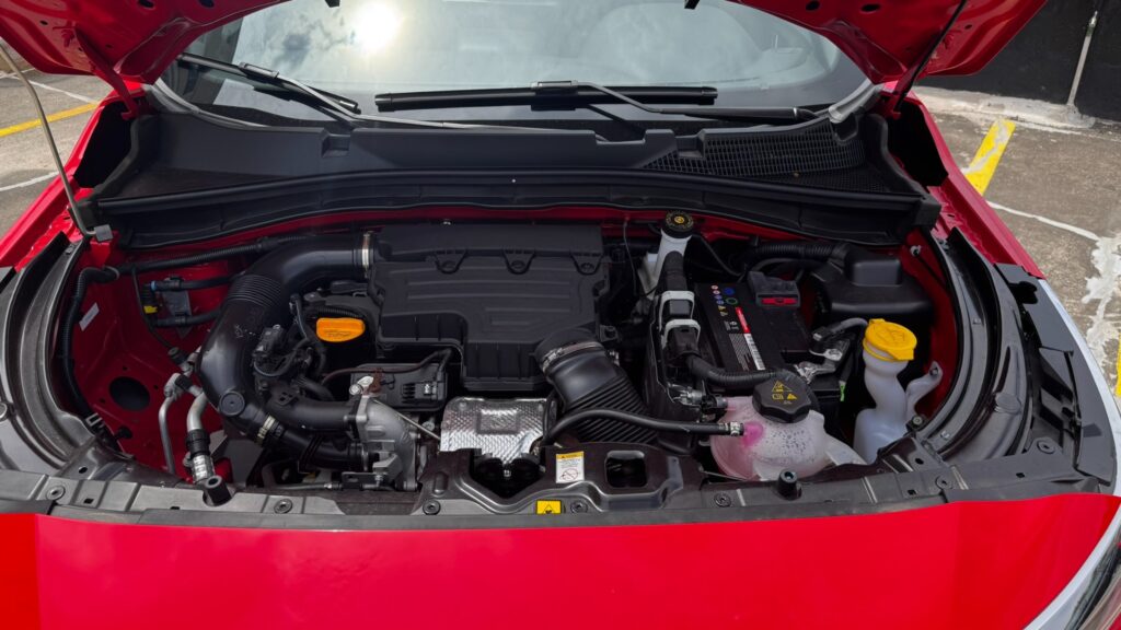 Fiat Pulse Hybrid Impetus: SUV economiza pouco e gera polêmica 7 Motor do Fiat Pulse Hybrid Impetus Vermelho