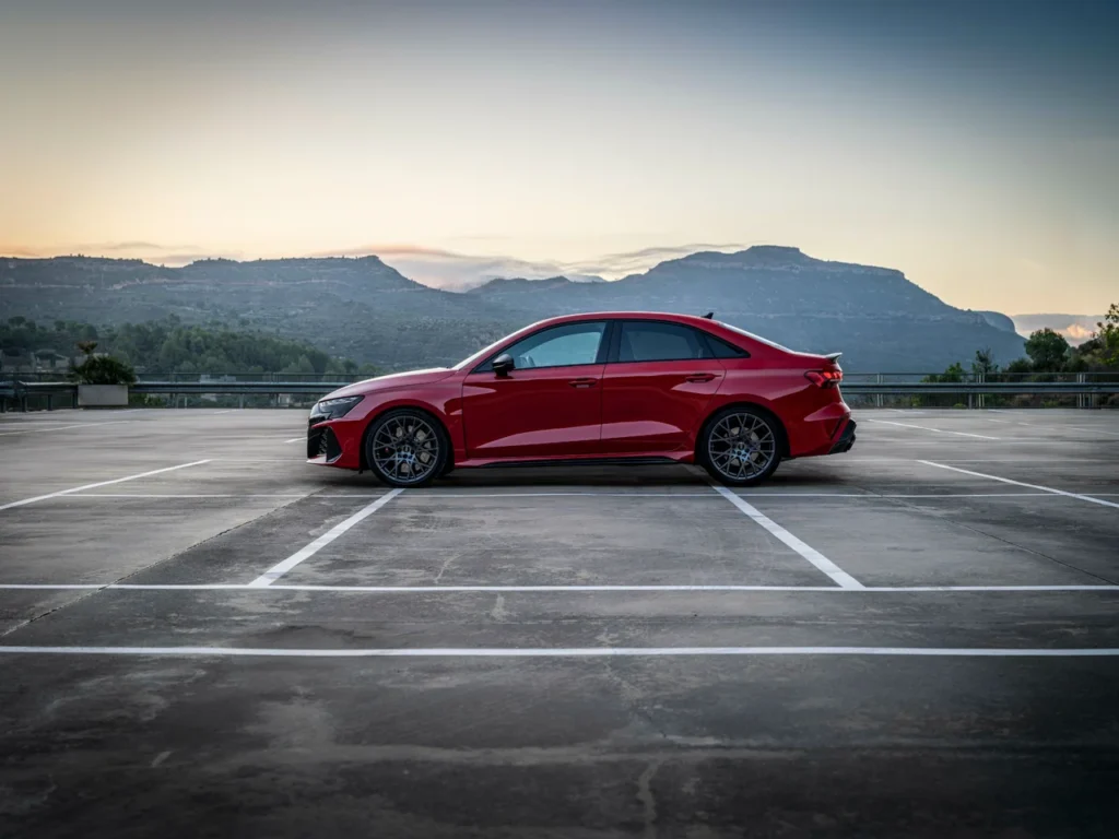 Audi RS 3 Sedan retorna ao Brasil com 400 cv e preços a partir de R$ 659.990 5 Novo Audi RS 3 Sedan