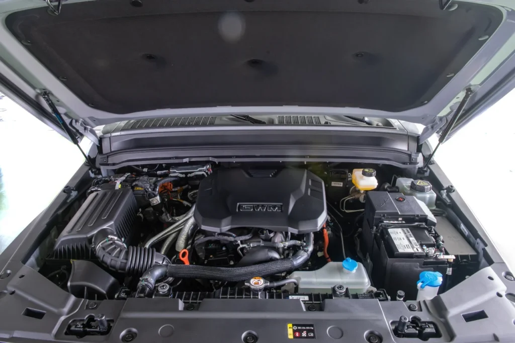 GWM Tank 300 chega por R$ 333 mil para bater de frente com Toyota SW4 4 Imagem do motor do Tank 300