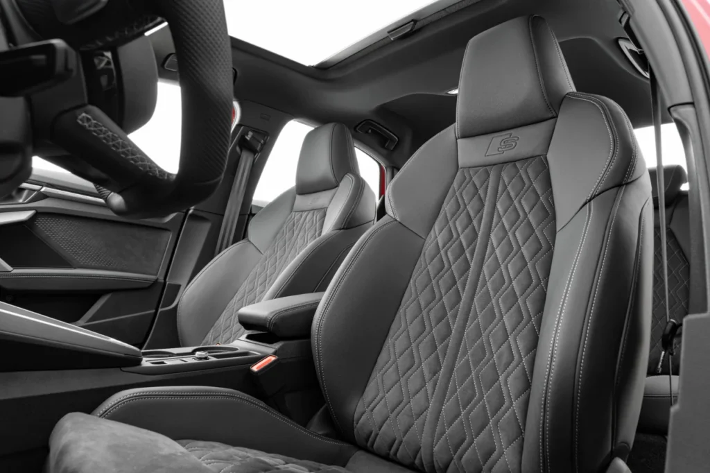Audi A3 Sedan Performance Black: esportividade e refinamento na medida certa 4 Bancos esportivos do Audi A3 Sedan Performance Black