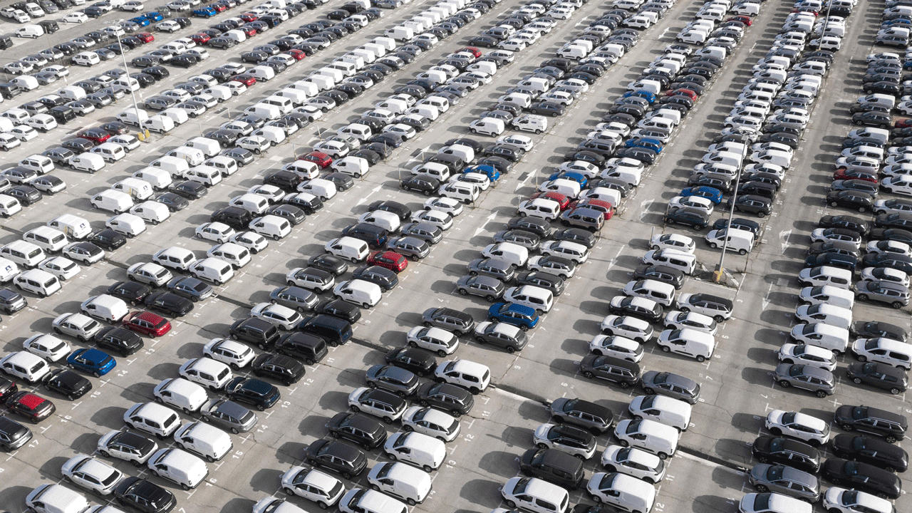 locadoras compraram mais de 120 mil carros em 2021 segundo a abla