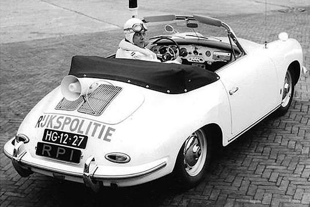 polícia holandesa utilizava o modelo Porsche 356 para as suas viaturas