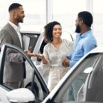5 tipos de promoções criativas para atrair mais clientes para sua loja de carros