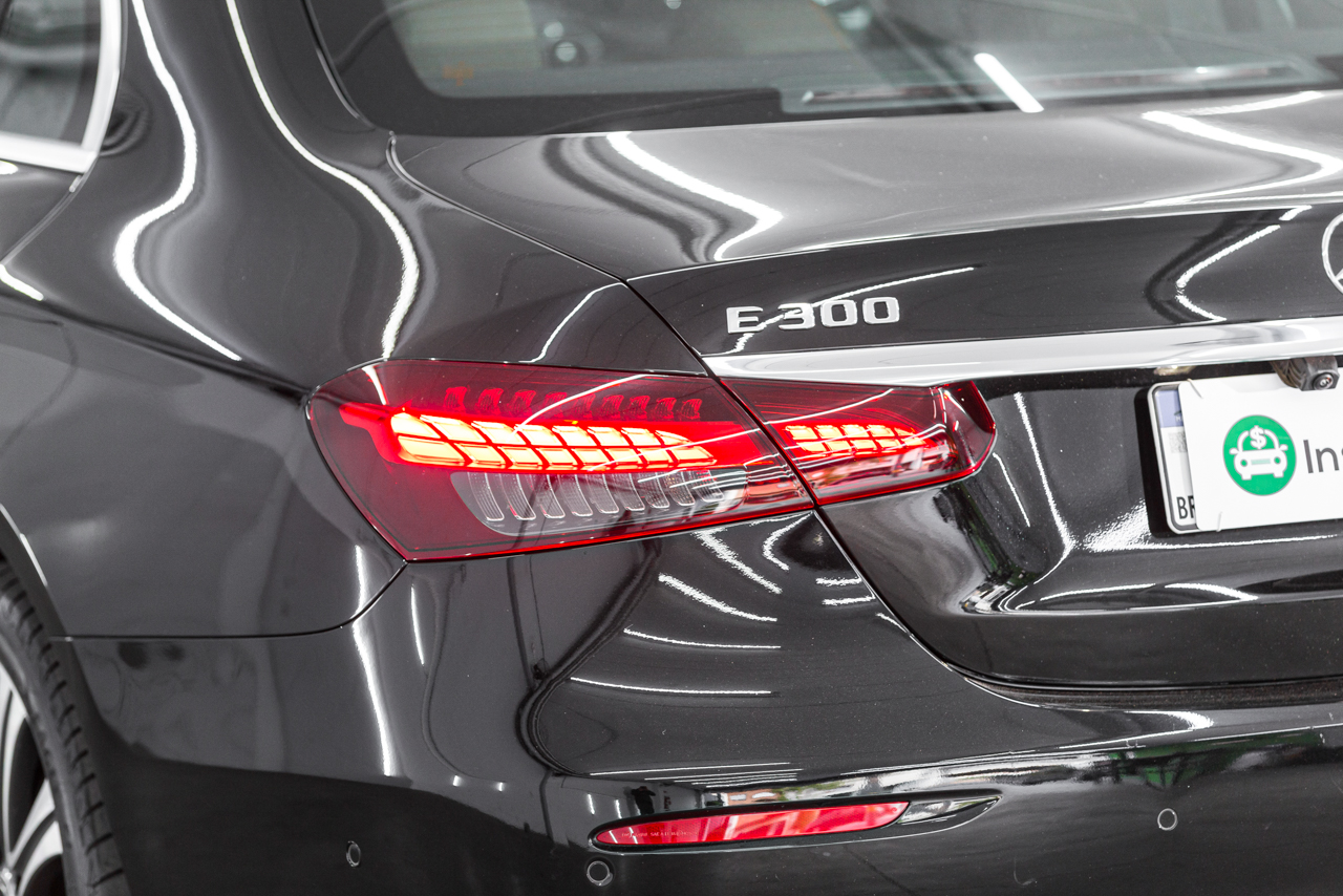 Mercedes-Benz E 300 Exclusive - lanterna traseira