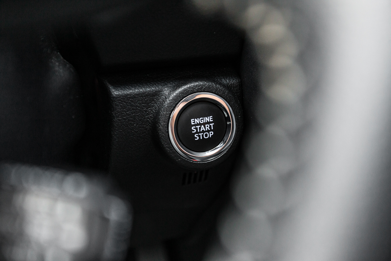 Toyota SW4 SRX diesel - botão de partida