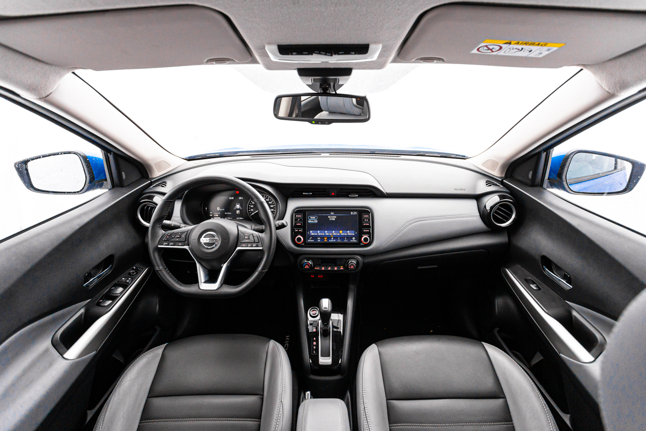 Nissan Kicks Exclusive - interior