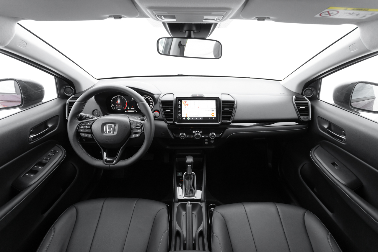 Honda City Hatchback Touring - interior