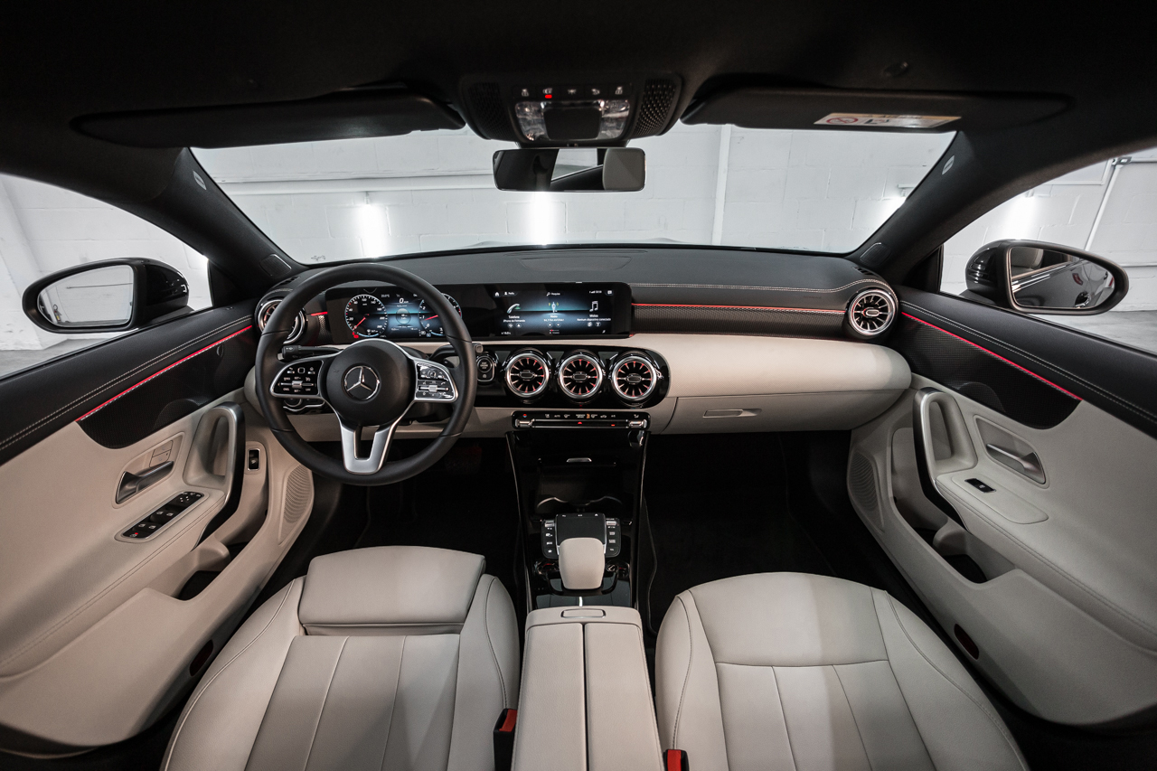 Mercedes-Benz CLA 250 - interior