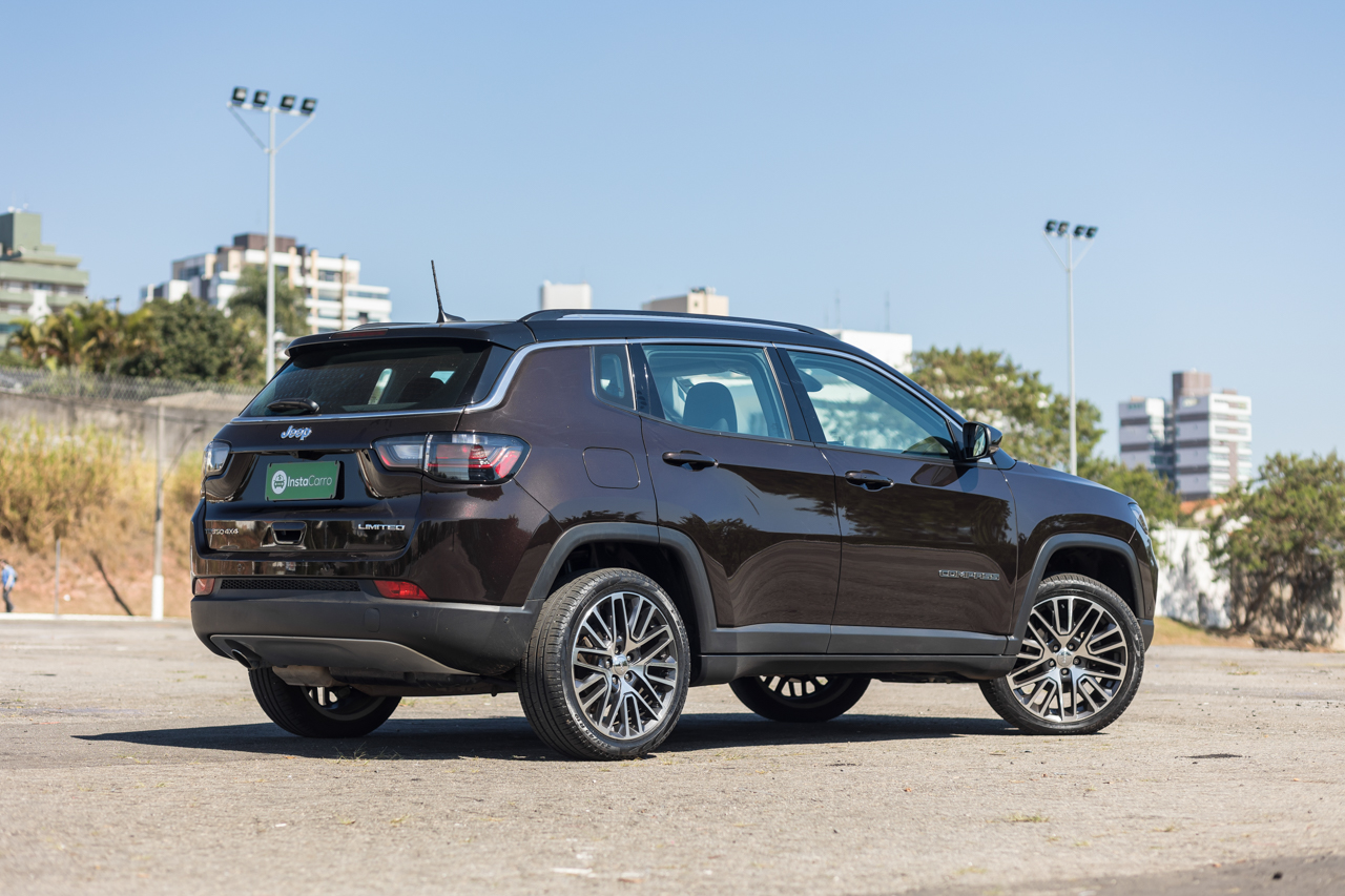 Traseira do Jeep Compass Limited Diesel