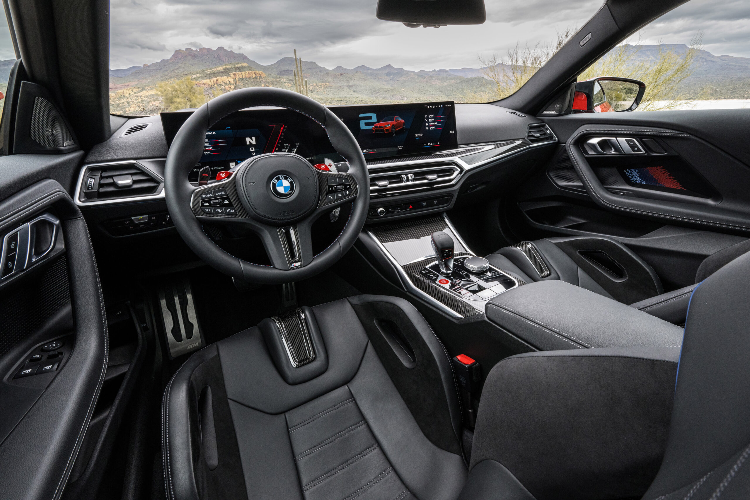 BMW M2 2024 interior